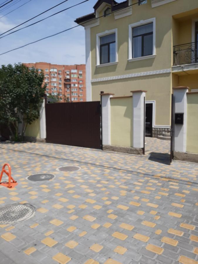 Guest House Chornomorsk Exterior photo
