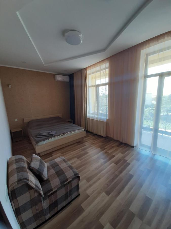 Guest House Chornomorsk Exterior photo