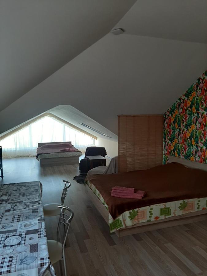 Guest House Chornomorsk Exterior photo